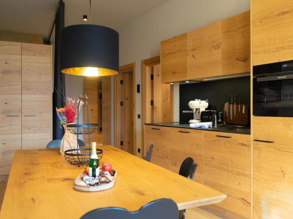 Apartment In Schroecken Near Ski Area エクステリア 写真